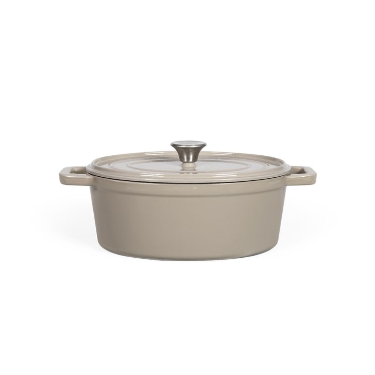 ROSSETTO 10,6L Cocotte Ovale En Fonte D'aluminium, Revêtement Antiadhérent En Céramique. Couvercle Avec Picots Saveurs. Compatible Tous Feux Dont Induction Et Au Four Jusqu'à 230℃, 38CM, Rouge