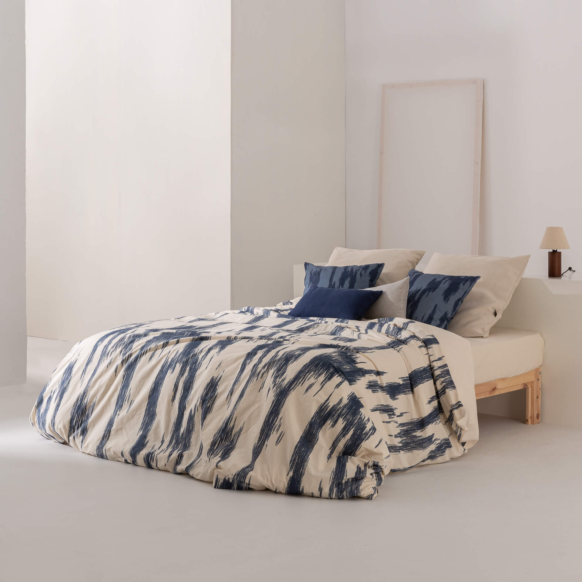 Inválido restante Cereza Funda nórdica de satén de algodón de 400 hilos azul 260x240 cm MAHÓN AZUL  MARINO | Maisons du Monde