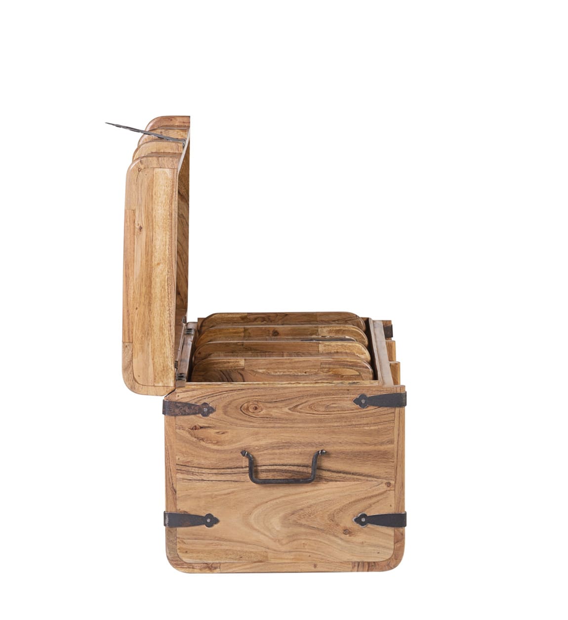 Baúl de madera natural con aplicaciones en fierro – Tienda Himalaya