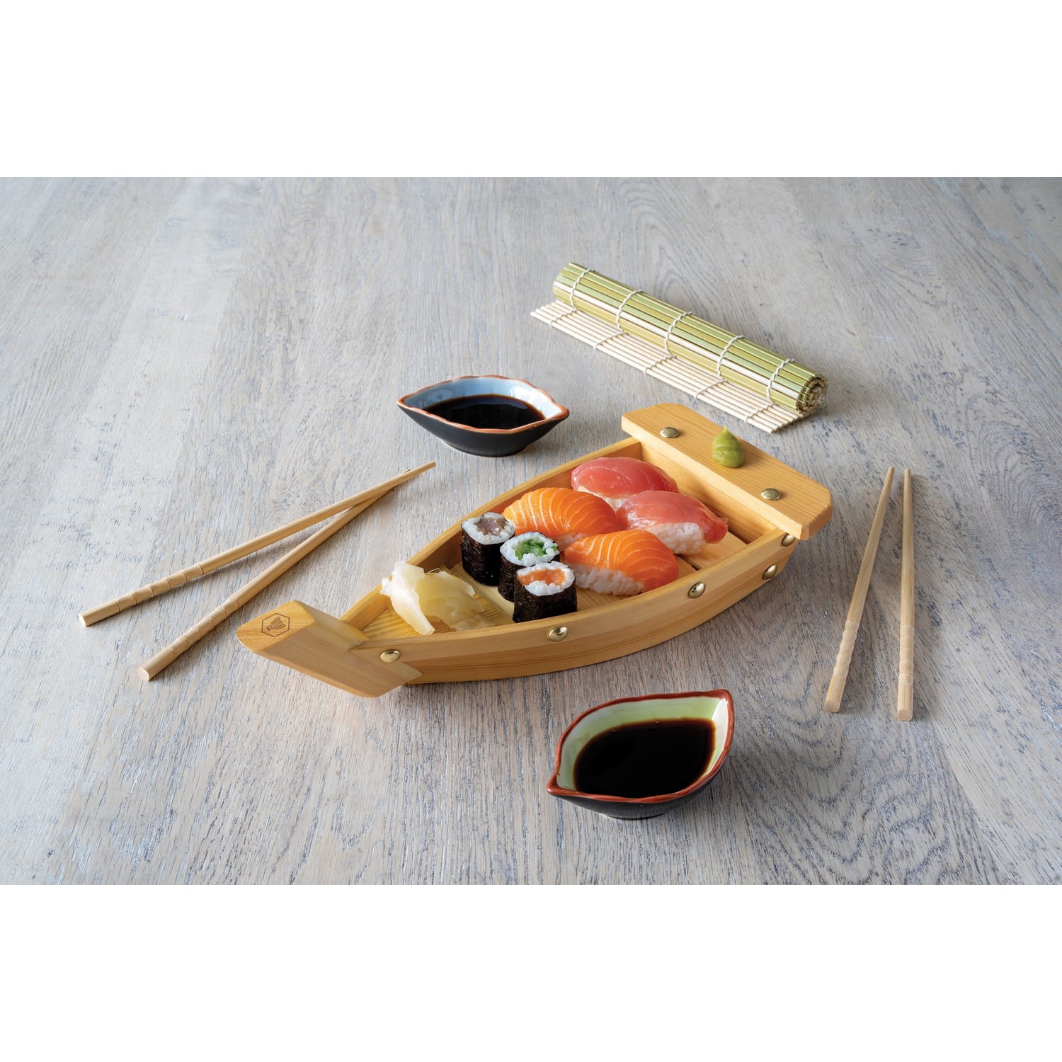 https://medias.maisonsdumonde.com/images/f_auto,q_auto/v1/mkp/M23051337_4/kit-de-sushi.jpg