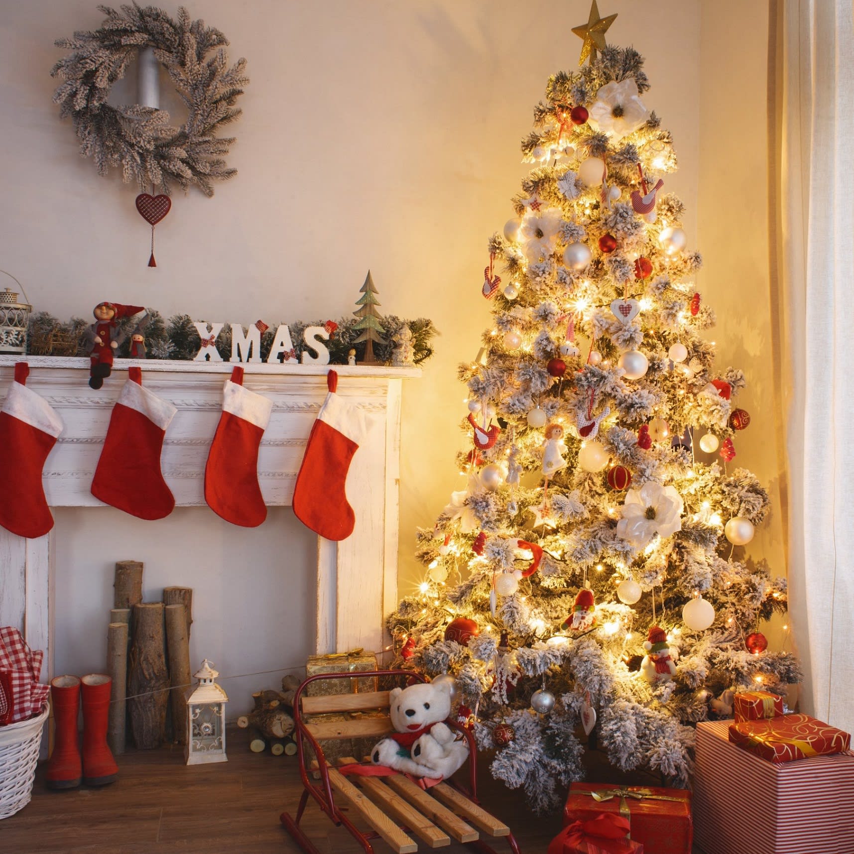 Verschneiter Weihnachtsbaum, 210 cm mit 1791 Zweigen SANTA