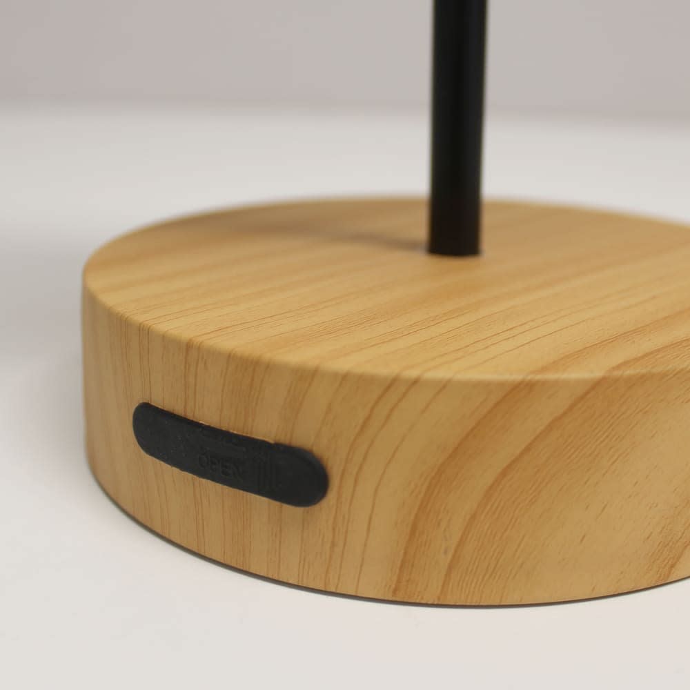 Lampada da tavolo nordica ricaricabile con base finitura legno