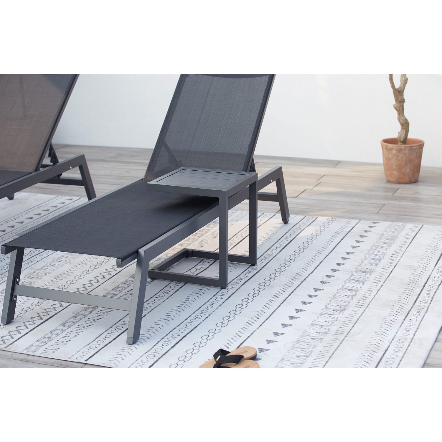 Set tavolo e sedie da giardino in vetro temperato nero e fibra tessile  beige tavolo 180 con 6 sedie GROSSETO 