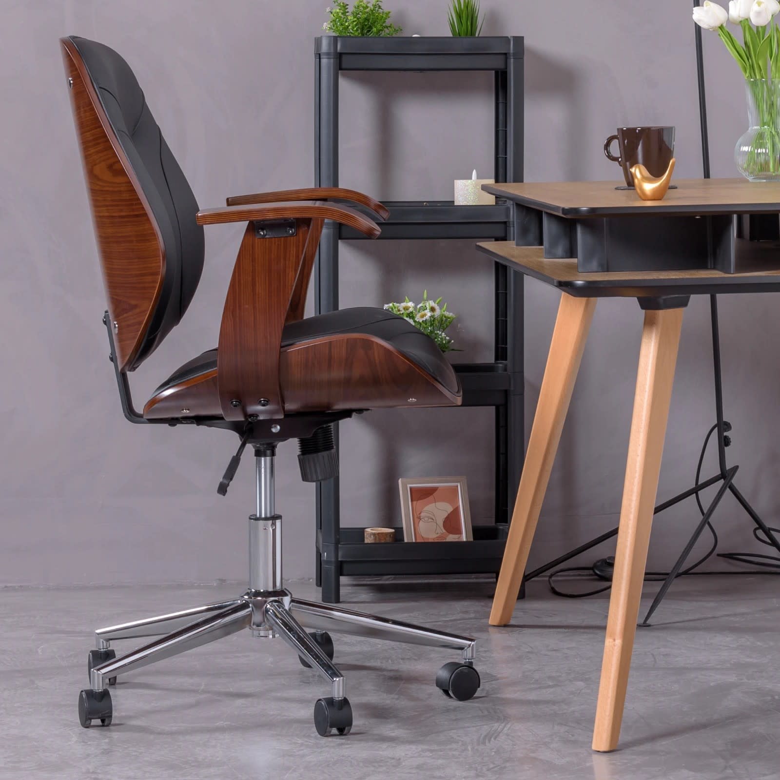 Designer-Bürostuhl mit dunklem Walnussholz, schwarz NORDIC