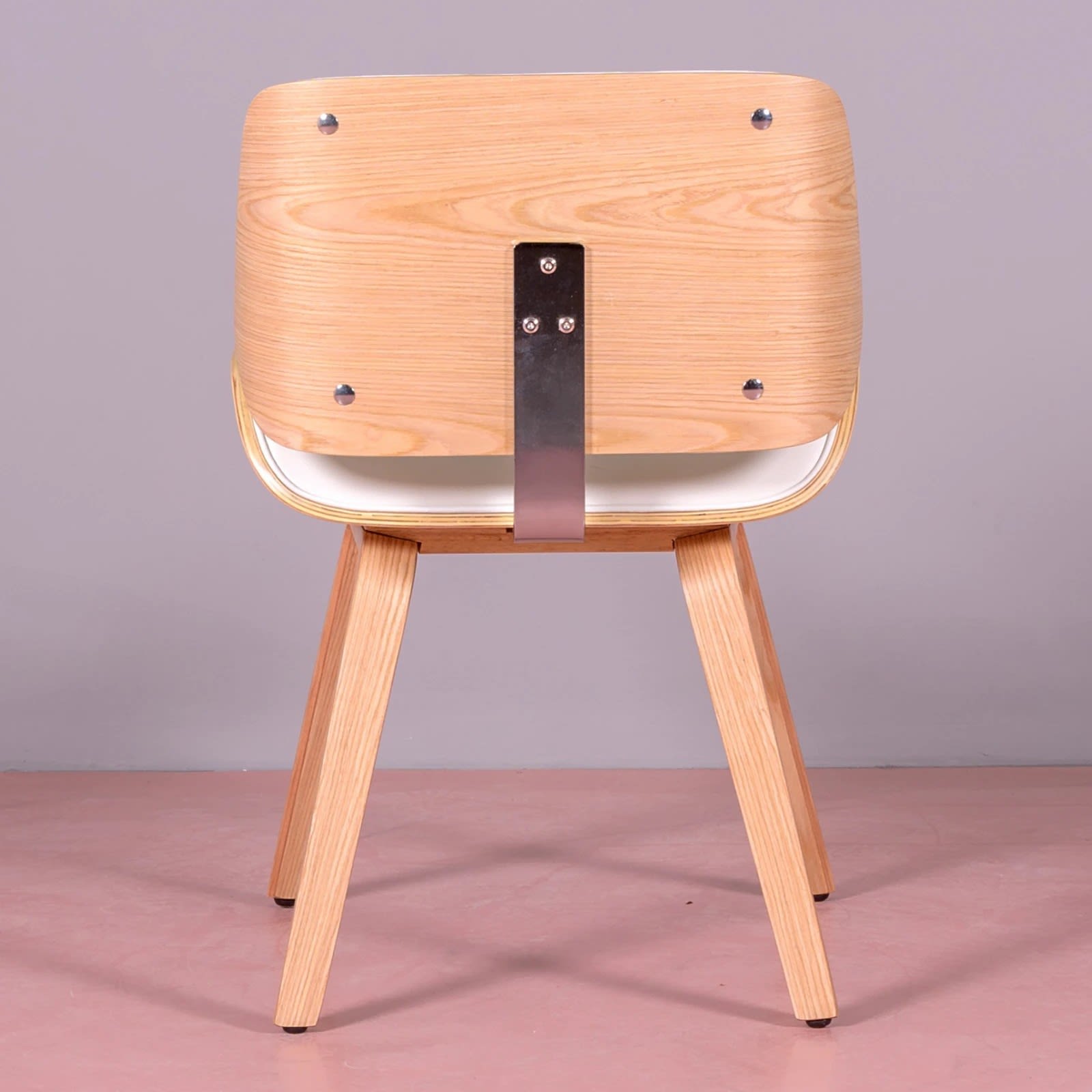 Sedia scandinava in legno chiaro di acero con cuscino in similpelle -  Burrow S