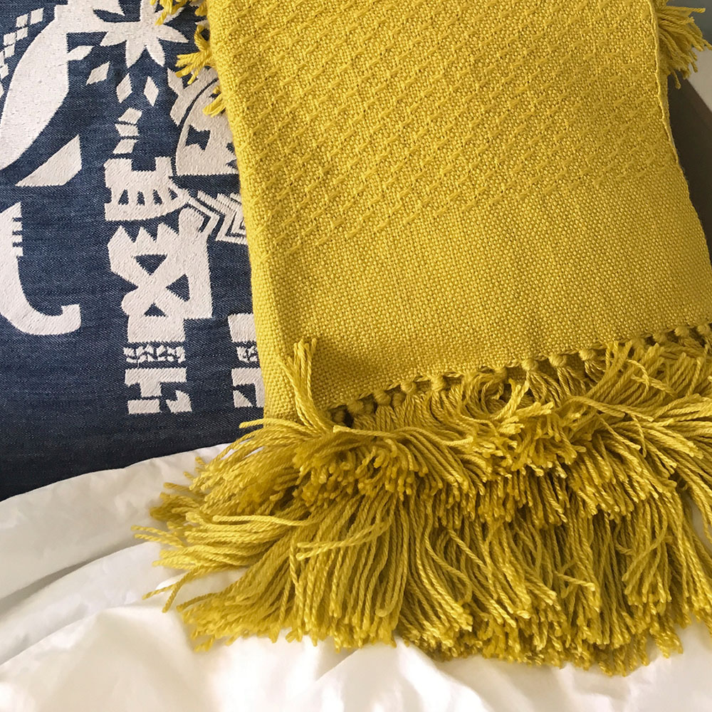 Plaid jaune moutarde 125x150 (photo) Plaid jaune moutarde 125x150