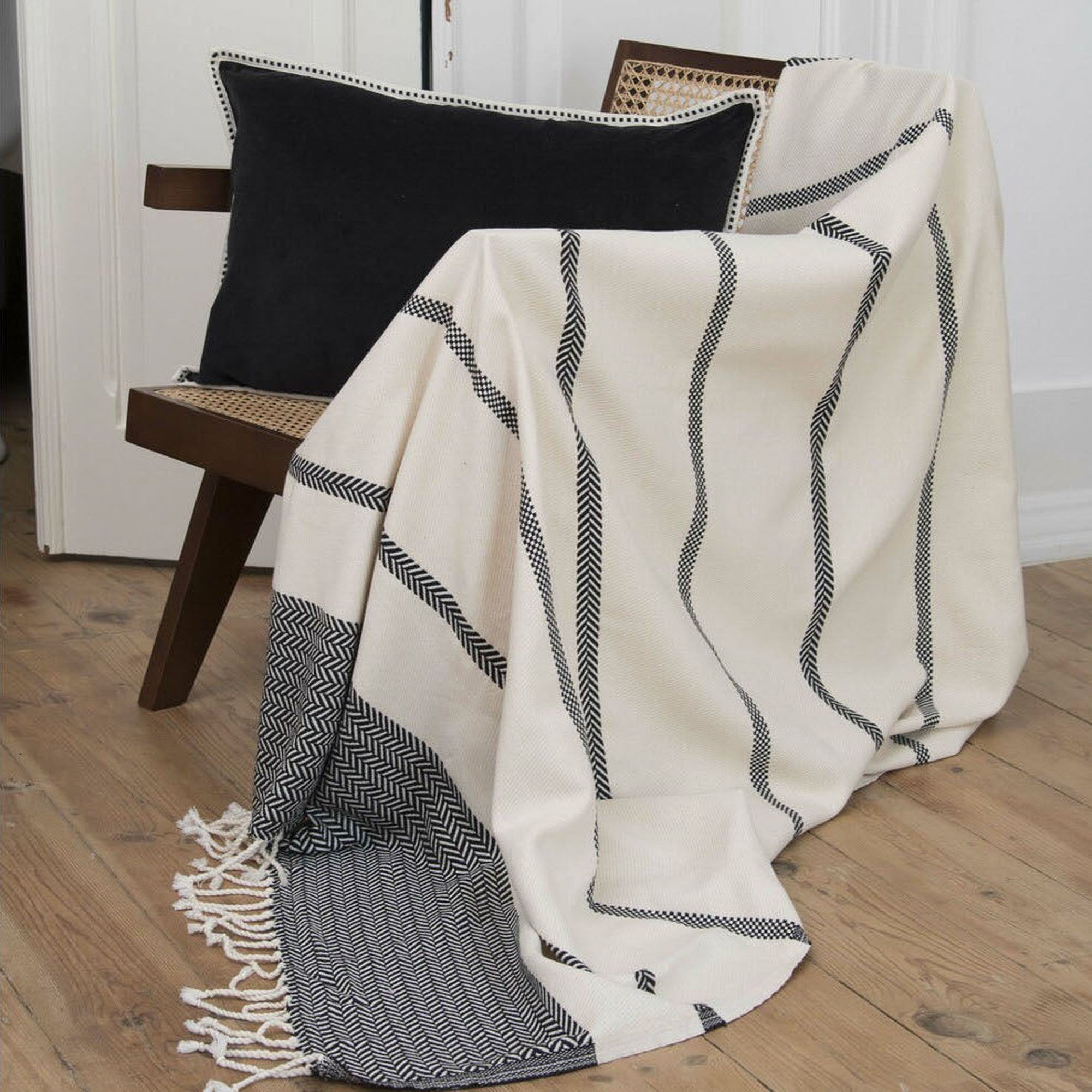 Plaid en coton 160x250 Ecru et noir Plaid en coton 160x250 Ecru et noir