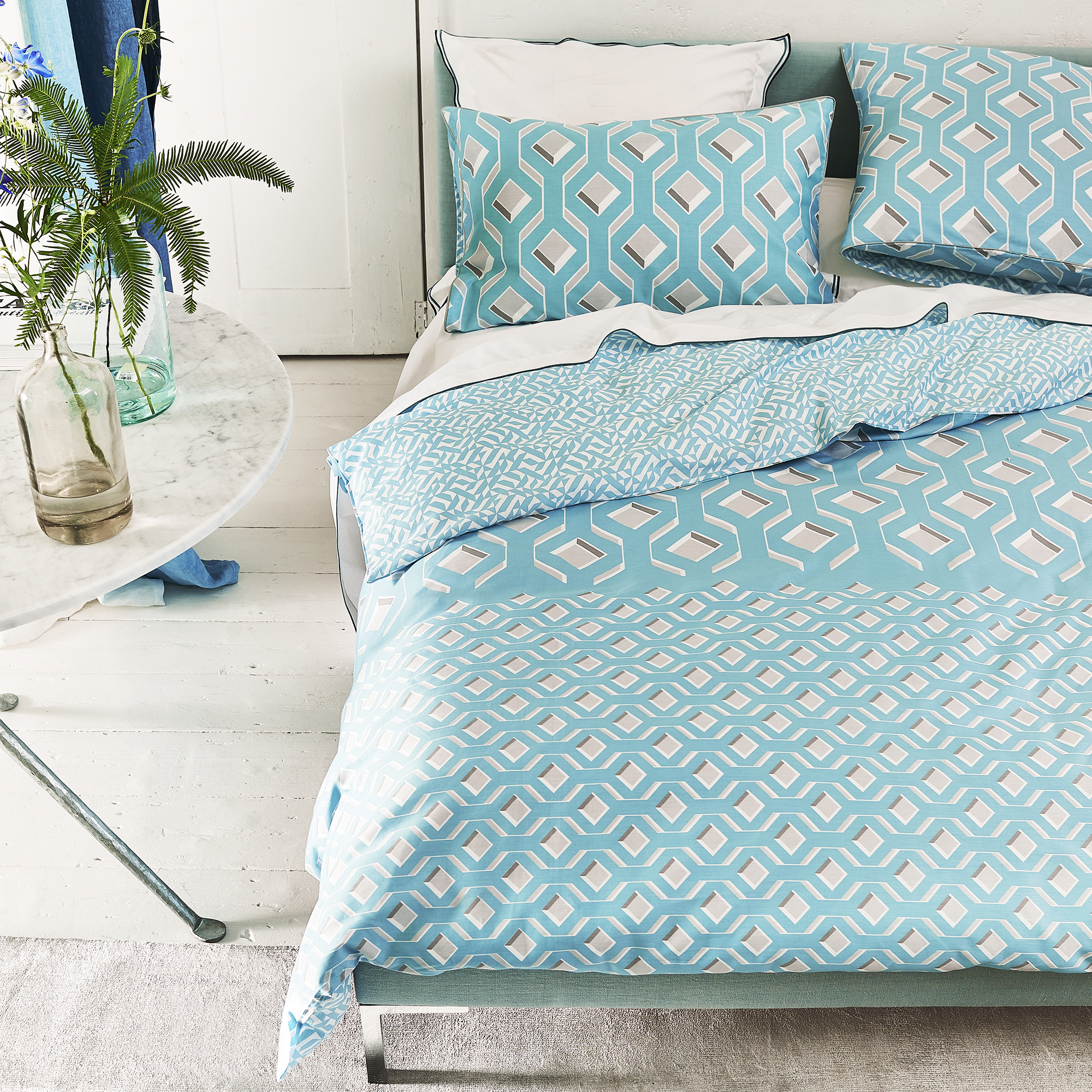 Housse de couette en coton bleu 260x240 (photo) Housse de couette en coton bleu 260x240
