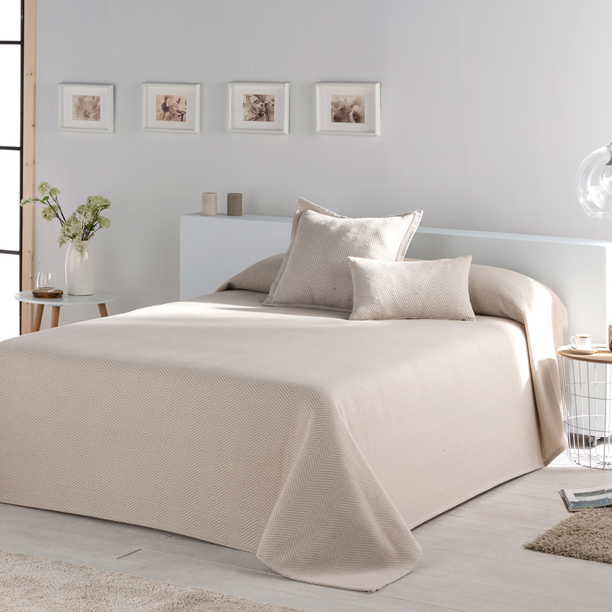 Couvre lit en coton beige 180x270 (photo) Couvre lit en coton beige 180x270