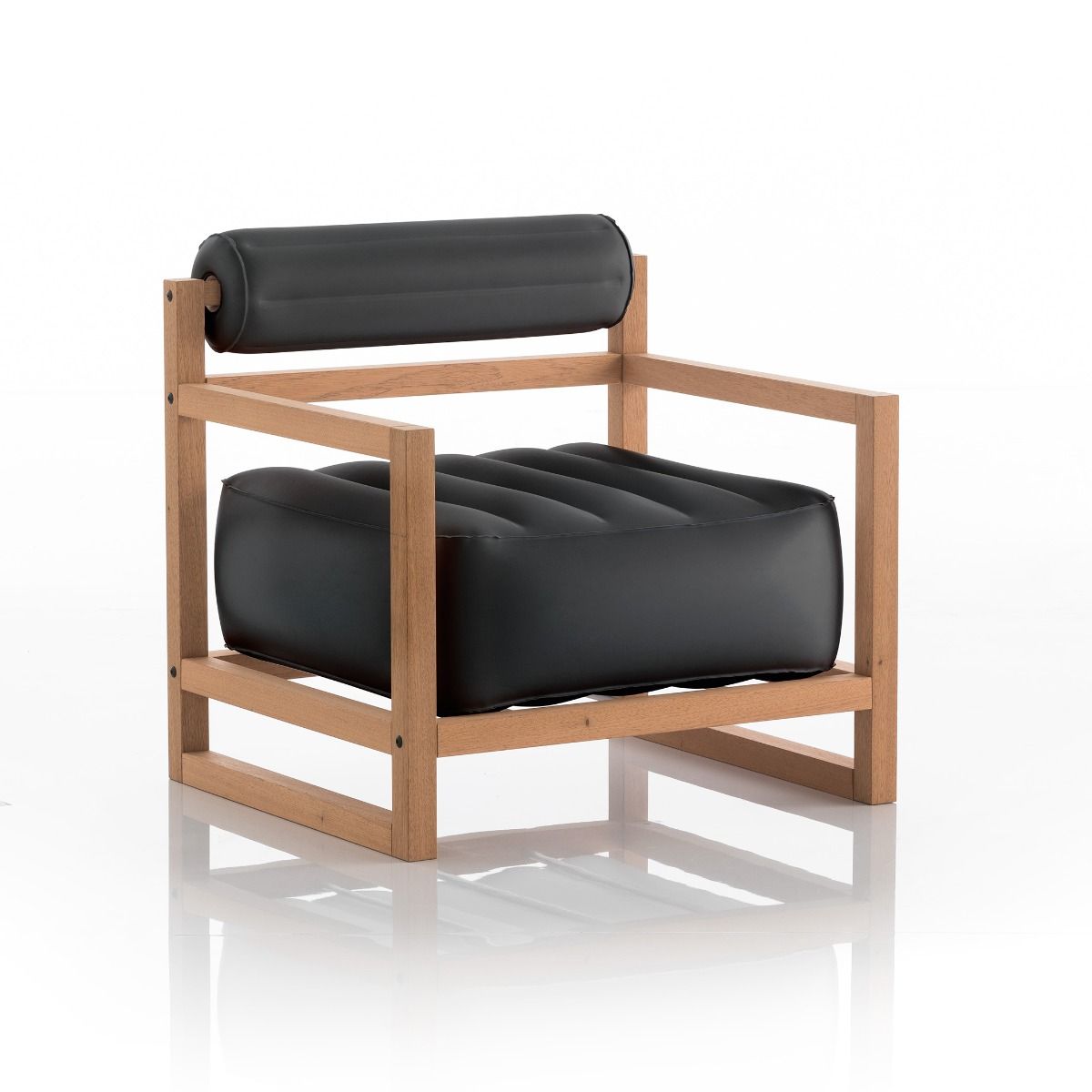 Fauteuil noir opaque cadre bois