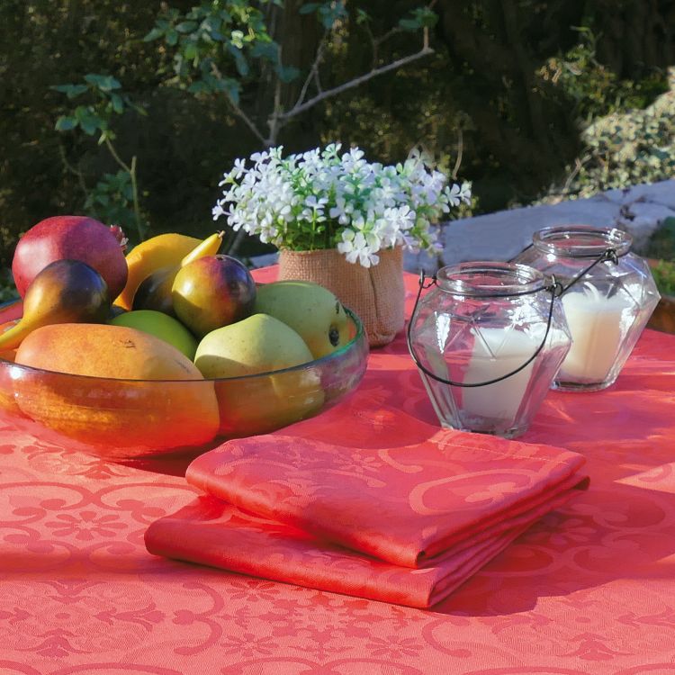 Serviette de table en 100% coton rouge 47x47 (photo) Serviette de table en 100% coton rouge 47x47