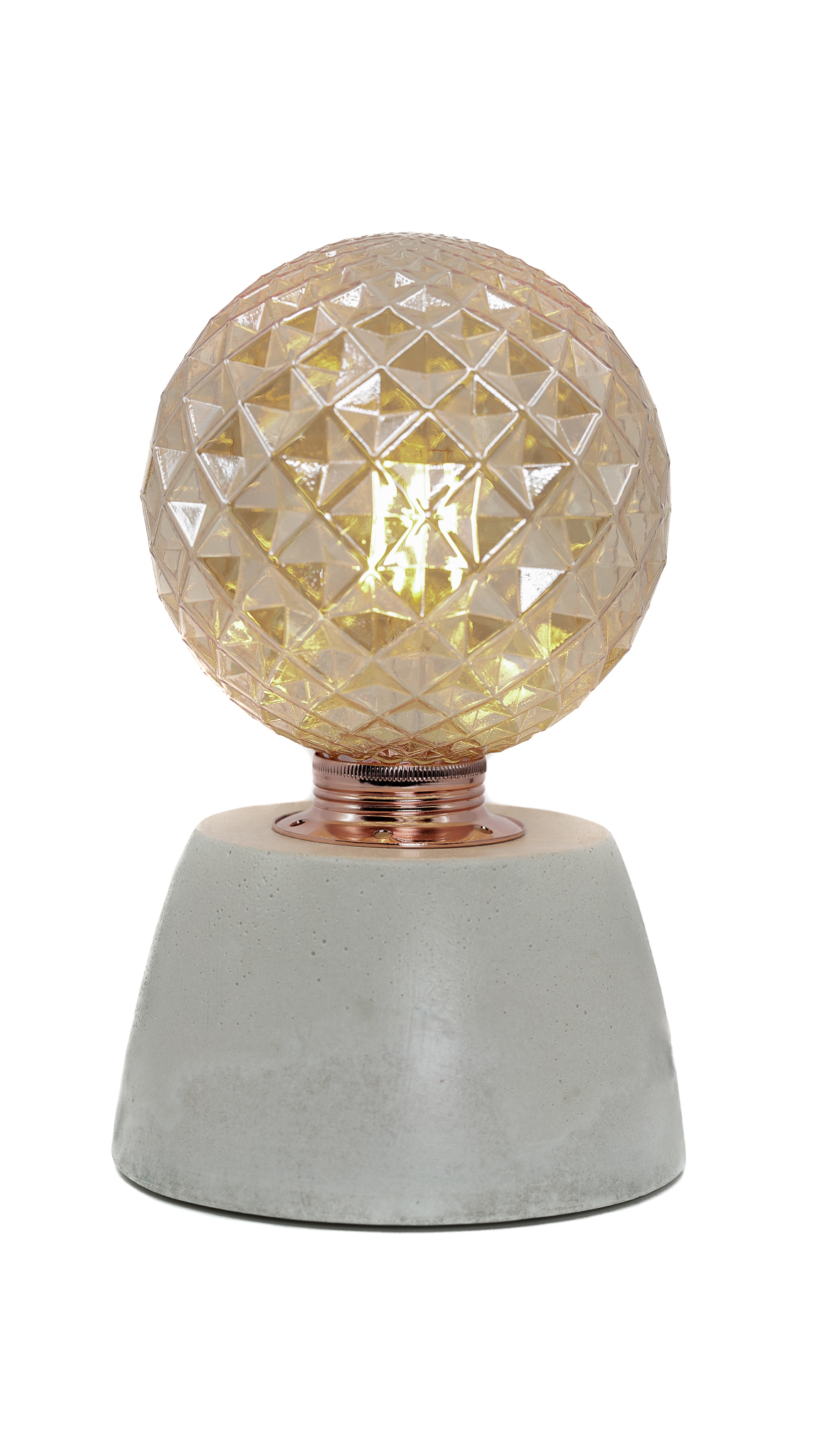 Lampe dôme diamant béton beige fabrication artisanale Lampe dôme diamant béton beige fabrication artisanale