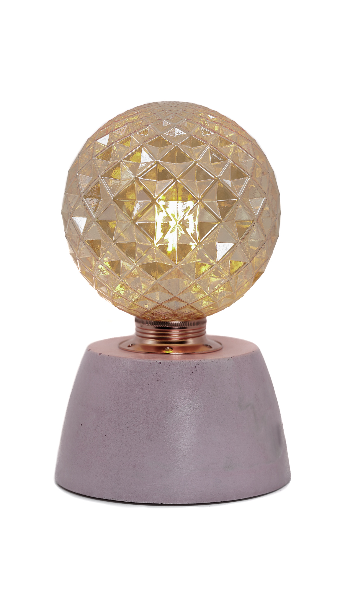 Lampe dôme diamant béton rose fabrication artisanale Lampe dôme diamant béton rose fabrication artisanale