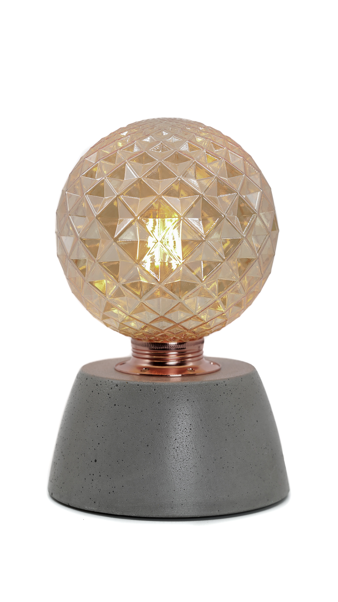Lampe dôme diamant béton gris fabrication artisanale Lampe dôme diamant béton gris fabrication artisanale