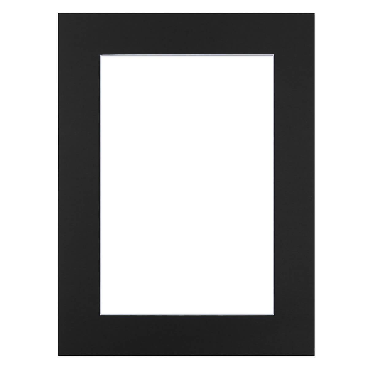 Passe-partout en carton noir 24x30 cm ouverture 18x24 cm Passe-partout en carton noir 24x30 cm ouverture 18x24 cm