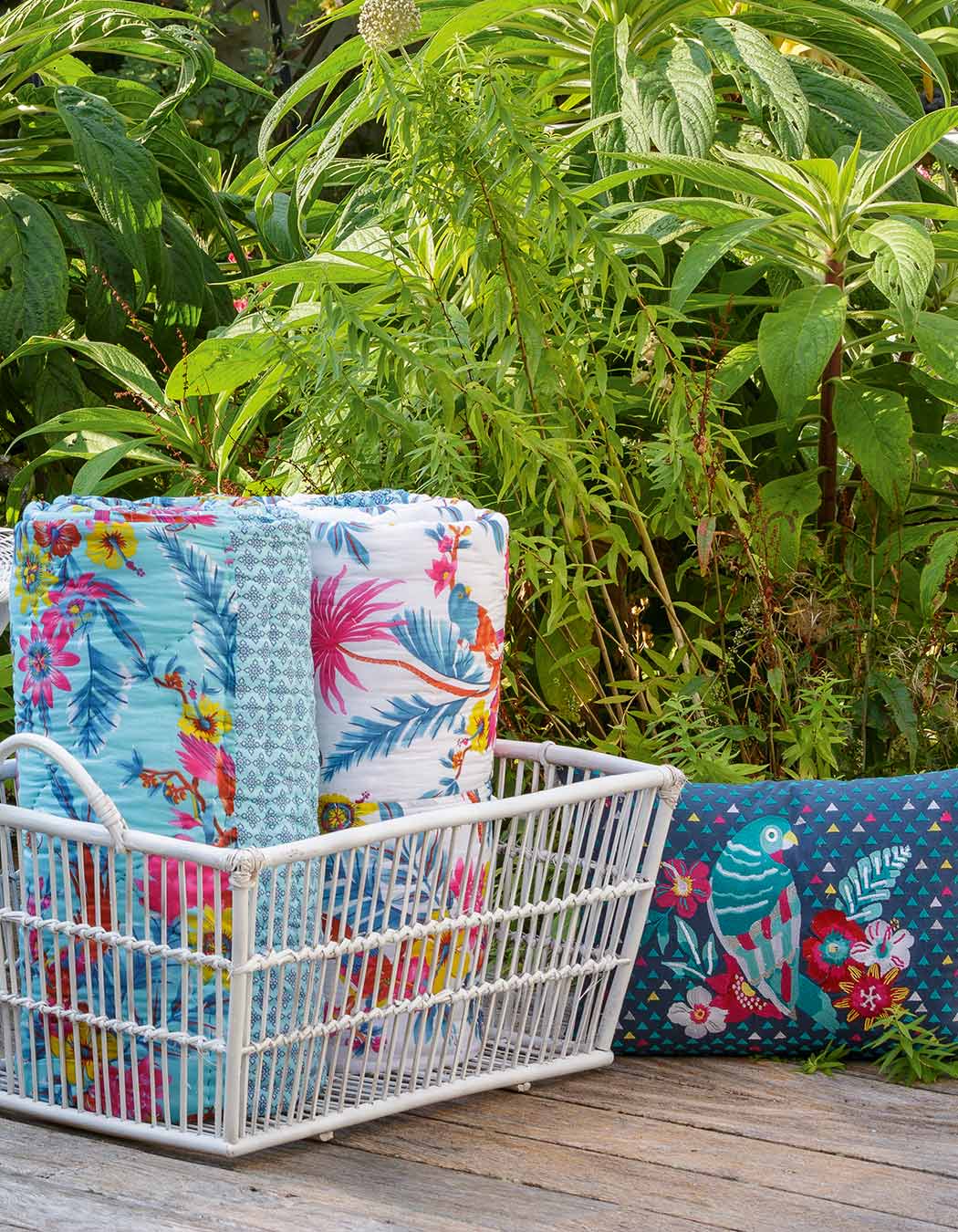 Boutis surpiqué en coton turquoise 240 x 260 (photo) Boutis surpiqué en coton turquoise 240 x 260