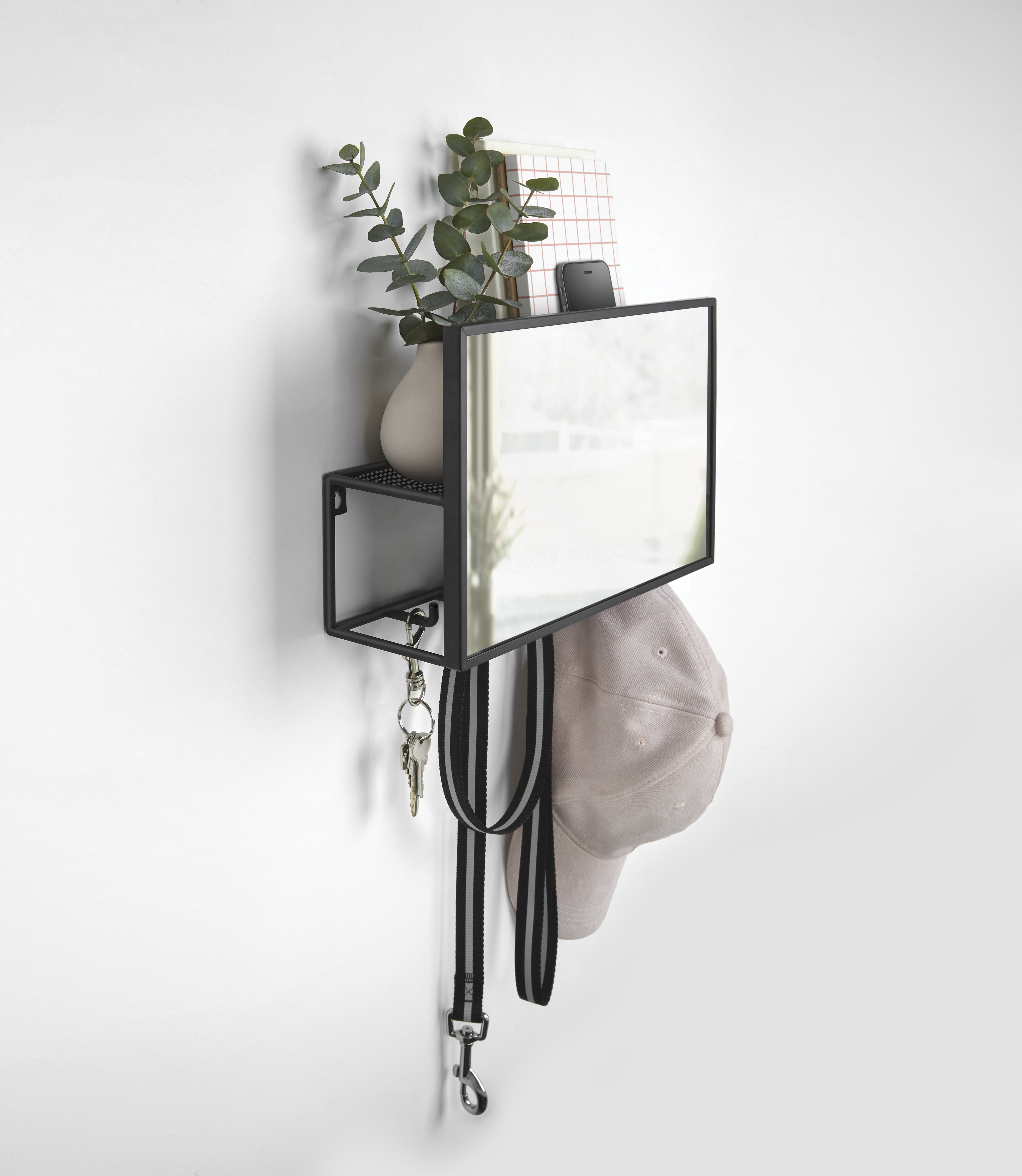 Miroir et rangement mural, métal noir Miroir et rangement mural, métal noir