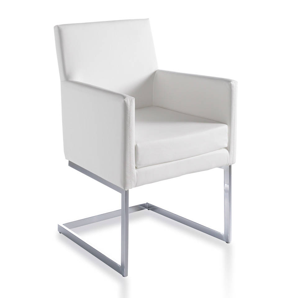 Chaise effet cuir blanche avec accoudoirs et pieds en acier (photo) Chaise effet cuir blanche avec accoudoirs et pieds en acier