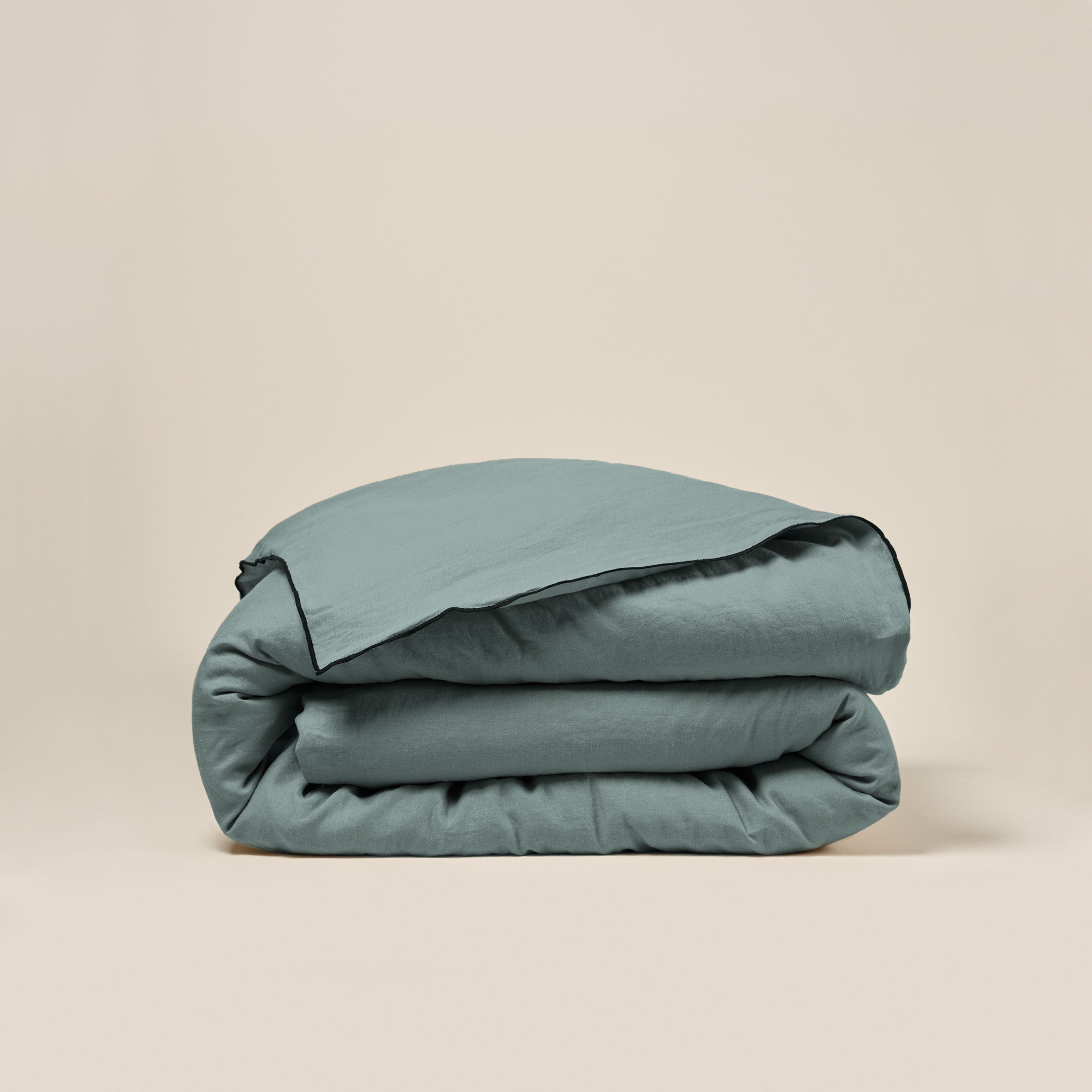 Housse de couette 240x220 cm Vert de gris et bourdon noir en Lin Housse de couette 240x220 cm Vert de gris et bourdon noir en Lin