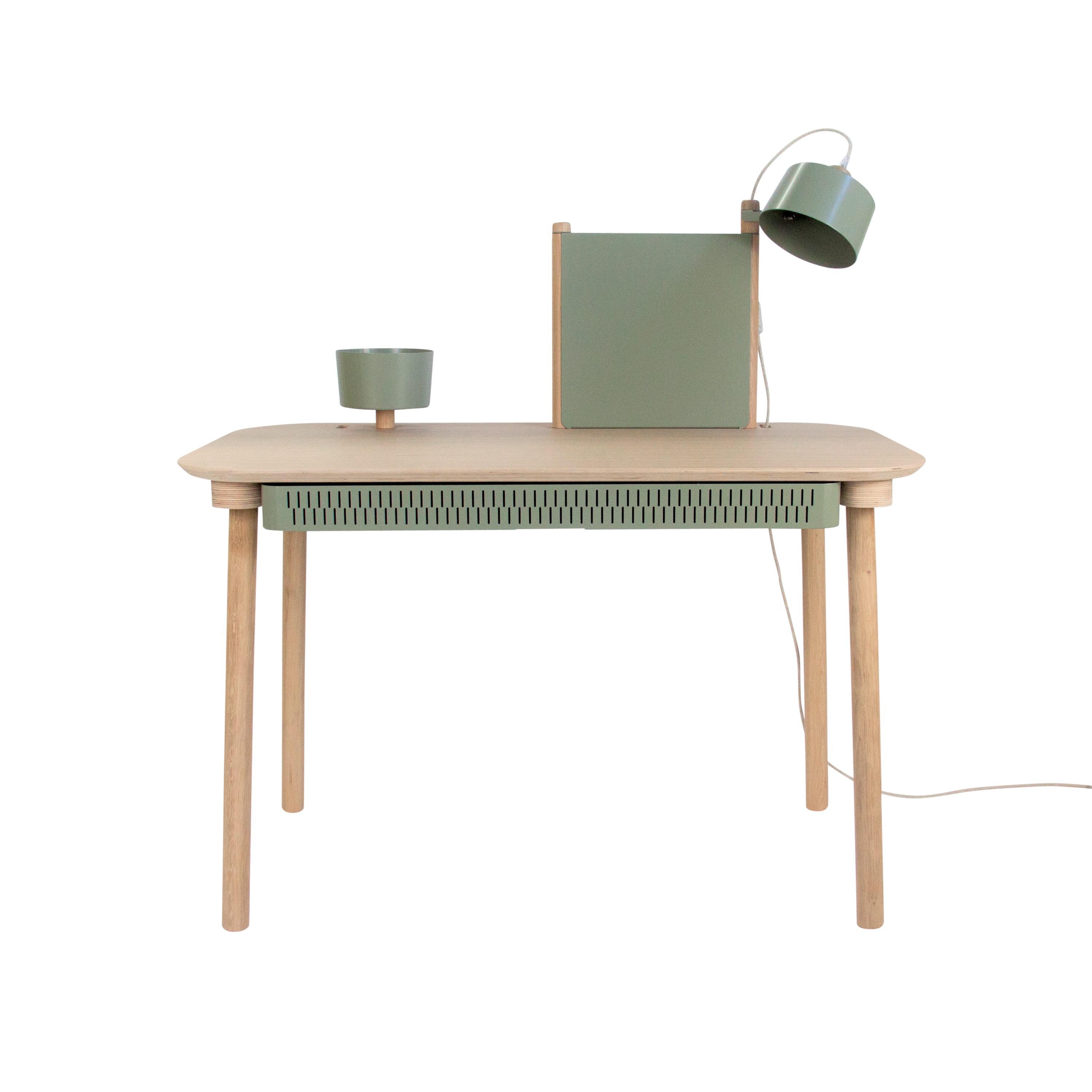 Bureau chêne avec tiroir, bol, lampe et séparateur vert
