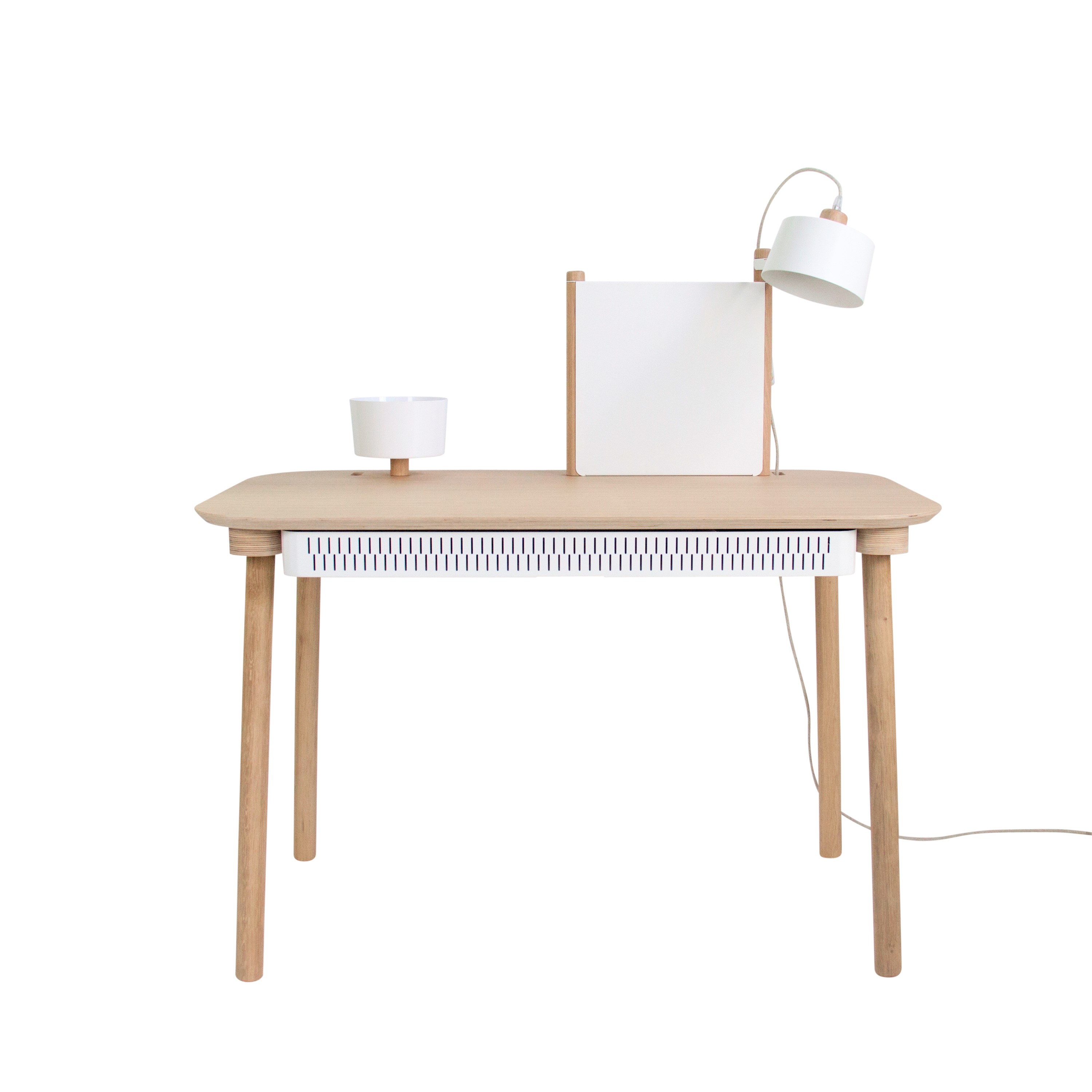 Bureau chêne avec tiroir, bol, lampe et séparateur blanc