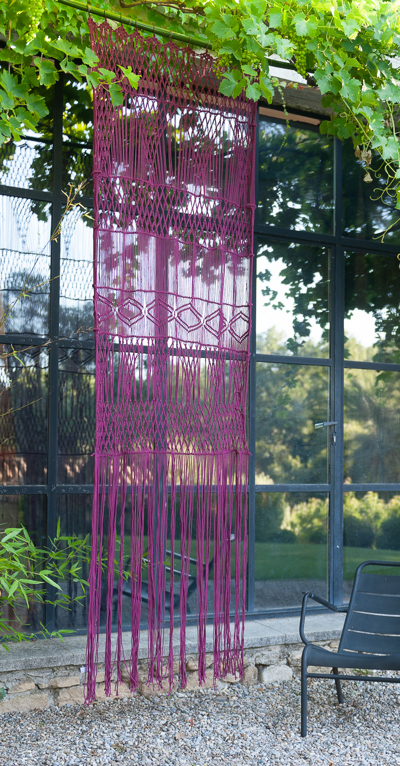 Rideau portière en macramé de coton 100x280 cm carmin (photo) Rideau portière en macramé de coton 100x280 cm carmin