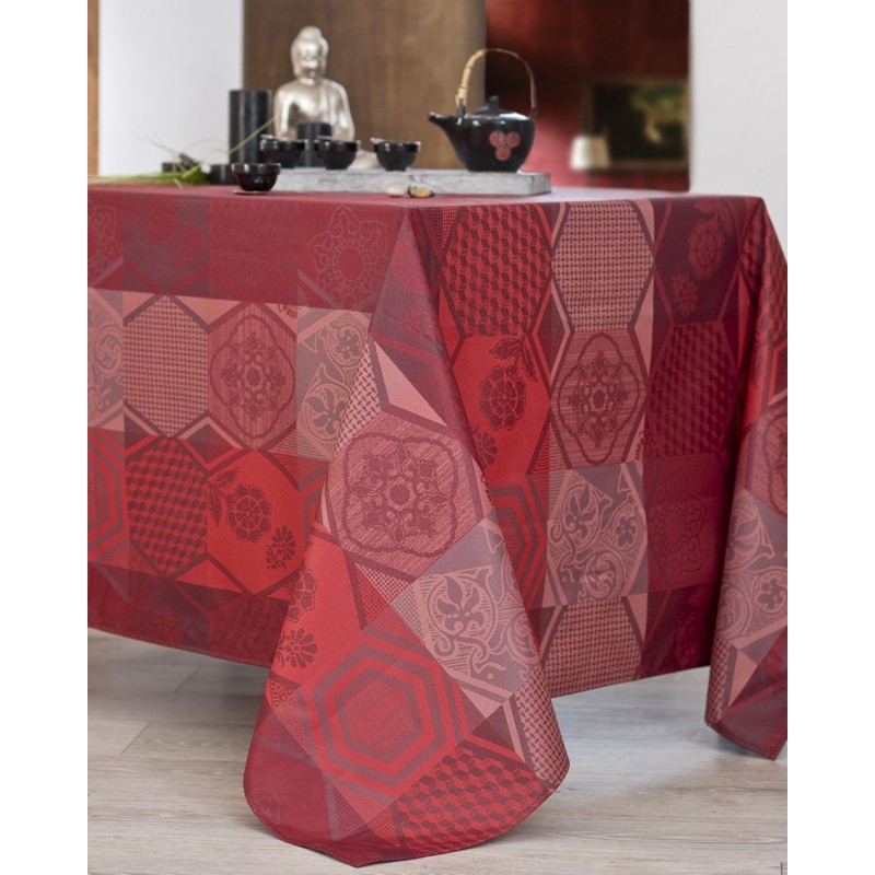 Nappe jacquard enduit acrylique bordeaux 160x200 cm Nappe jacquard enduit acrylique bordeaux 160x200 cm