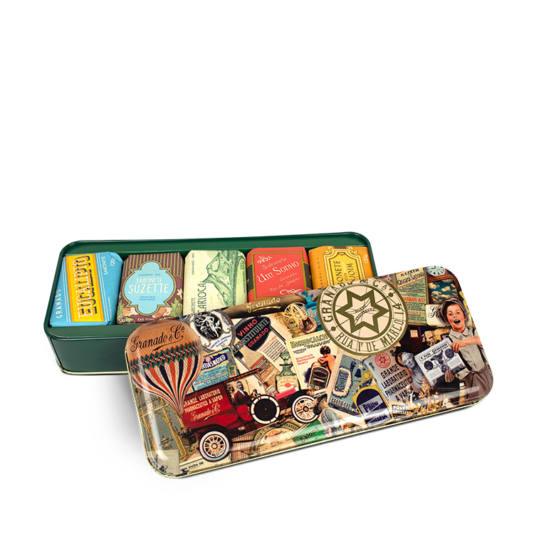 Coffret en métal avec 5 savons vintage Coffret en métal avec 5 savons vintage