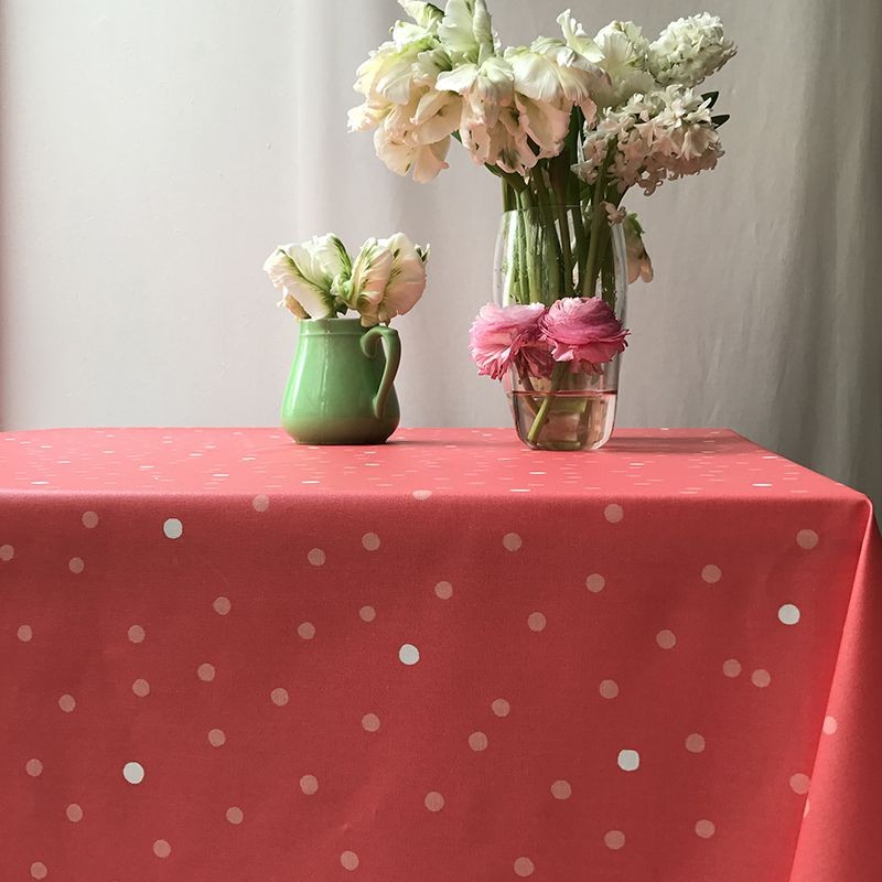 Nappe enduite carrée 120 x 120 cm rouge