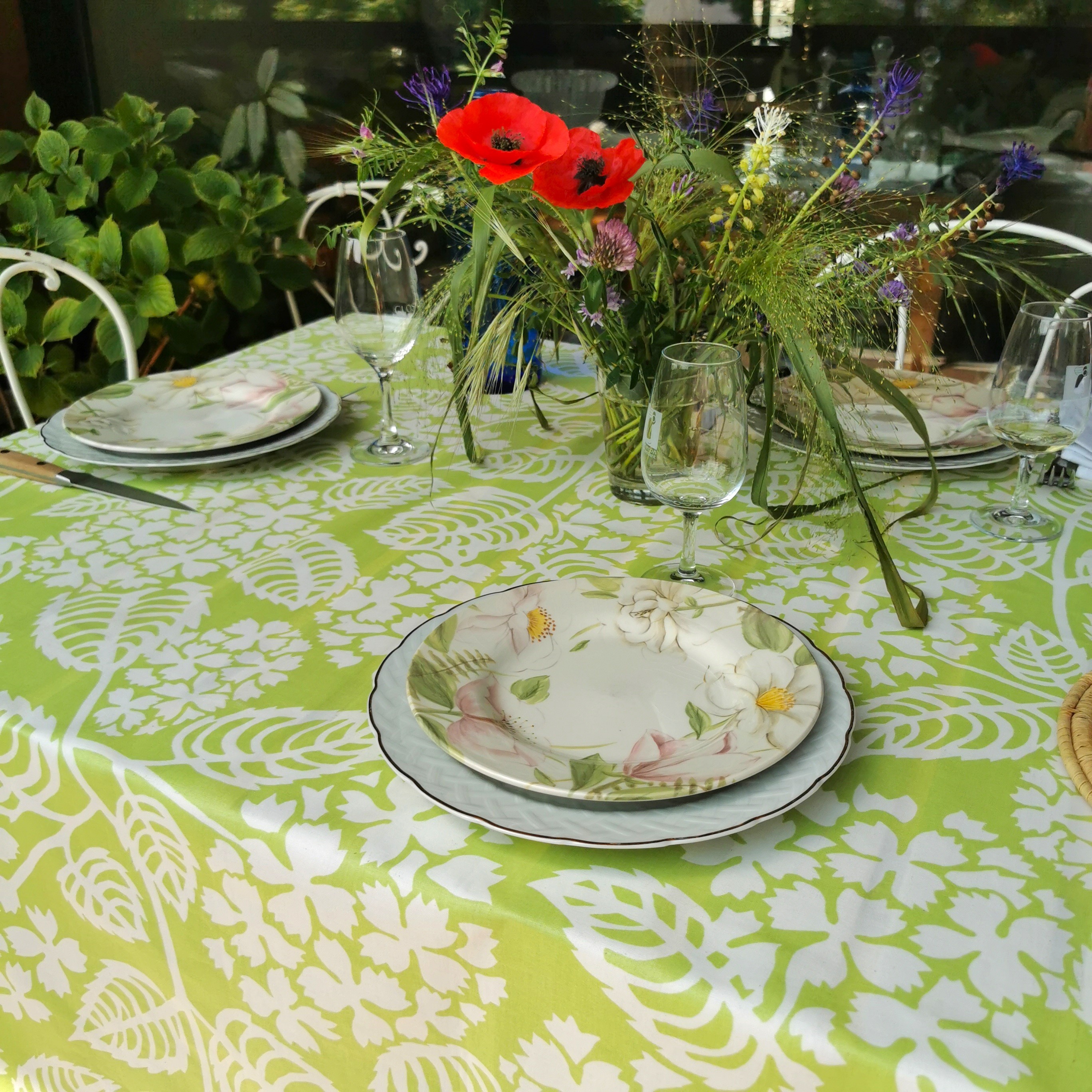 Nappe enduite rectangle 160 x 240 cm vert Nappe enduite rectangle 160 x 240 cm vert