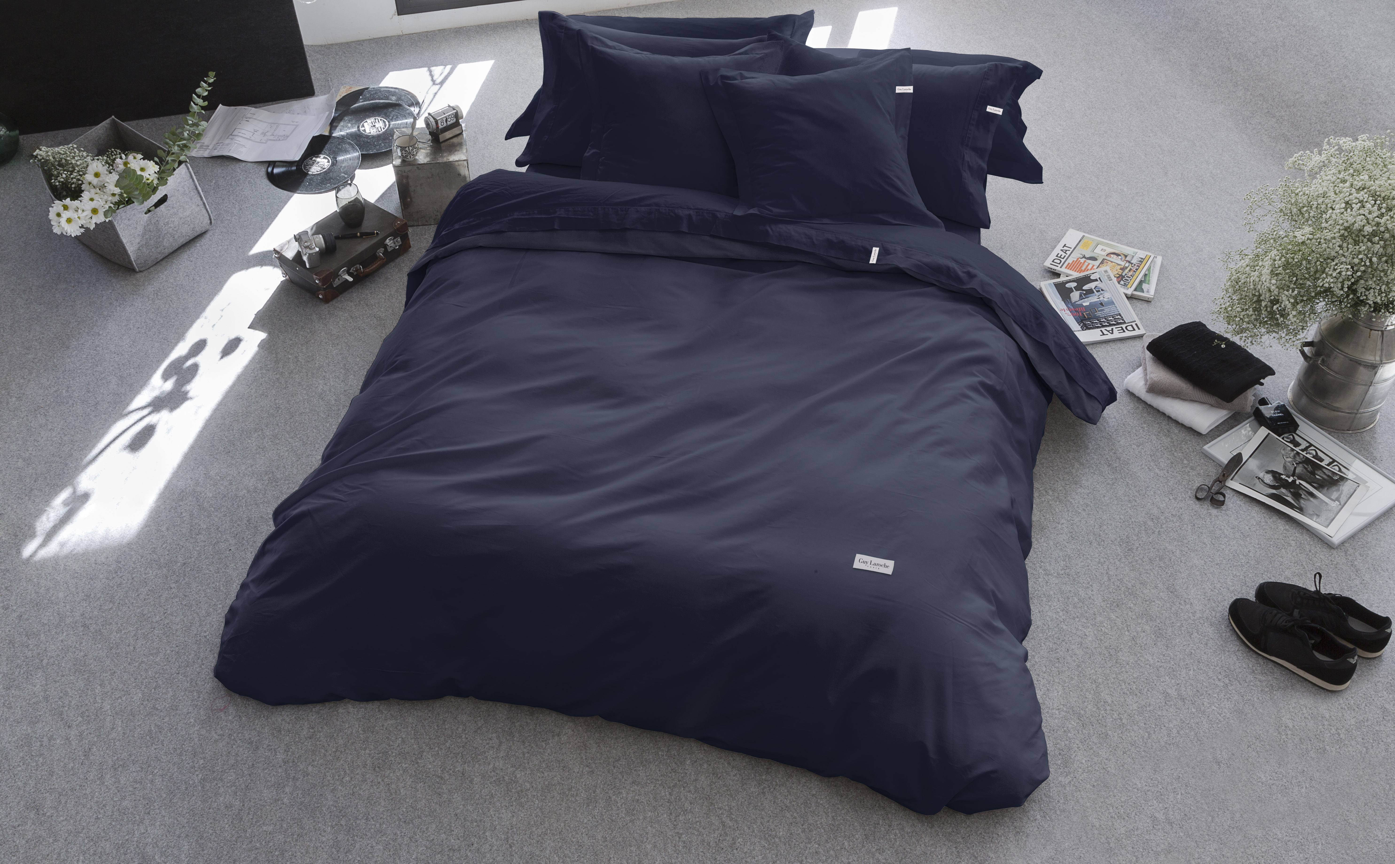 Drap de lit en coton percale marine 250x280 (photo) Drap de lit en coton percale marine 250x280