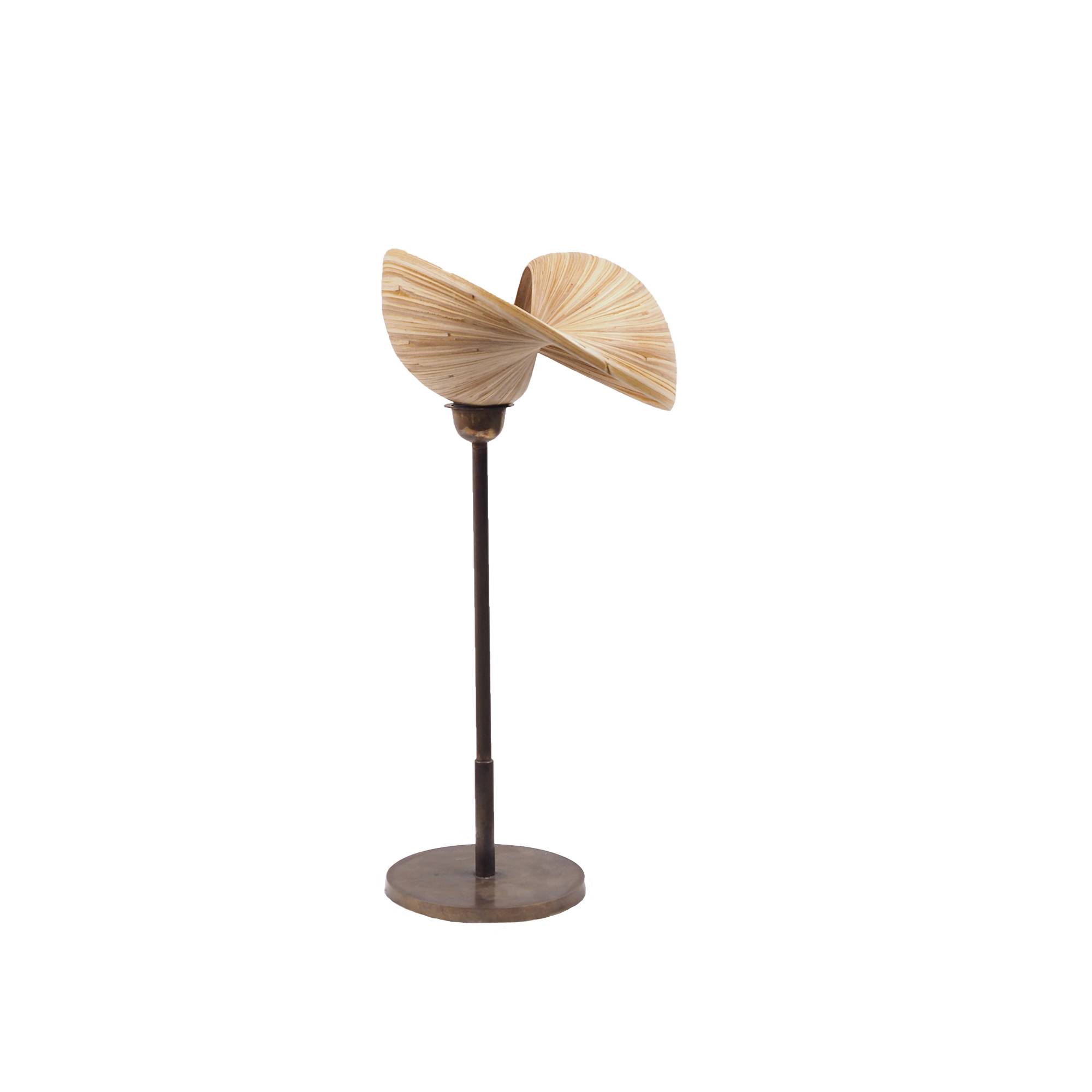 Lampe à poser en bambou et pied en bronze H52 Lampe à poser en bambou et pied en bronze H52