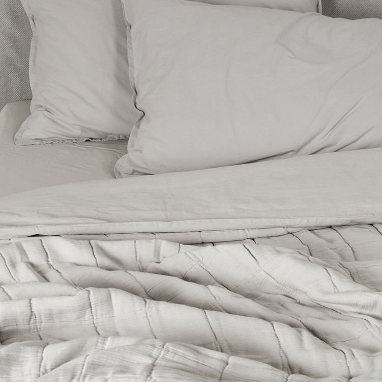 Plaid gaze de coton gris clair 125*160 Plaid gaze de coton gris clair 125*160
