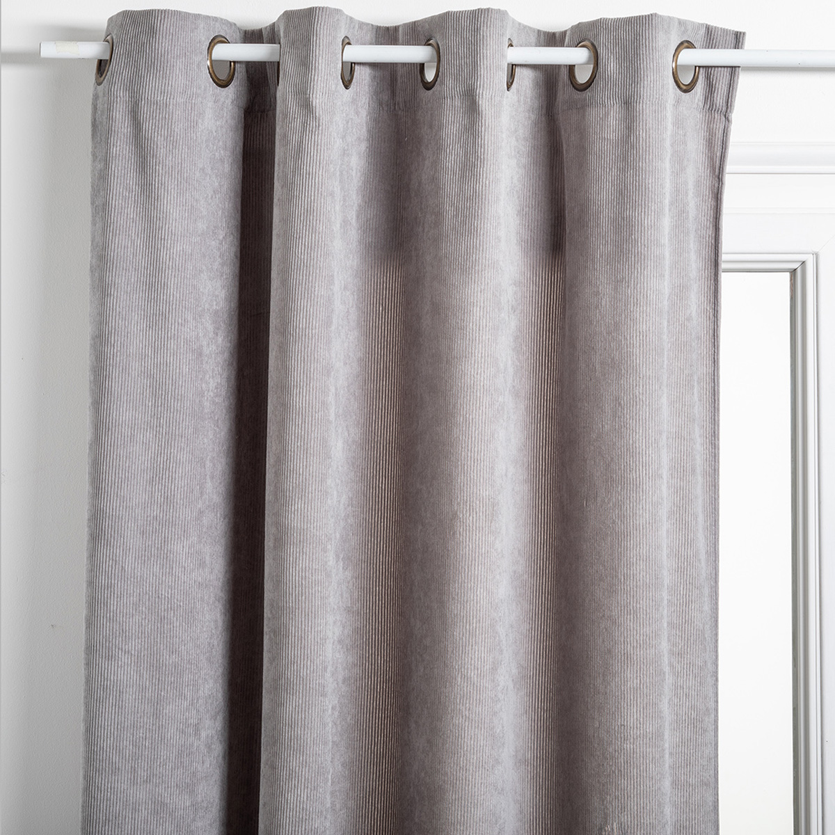Rideau uni en velours côtelé velours gris 260x140 Rideau uni en velours côtelé velours gris 260x140