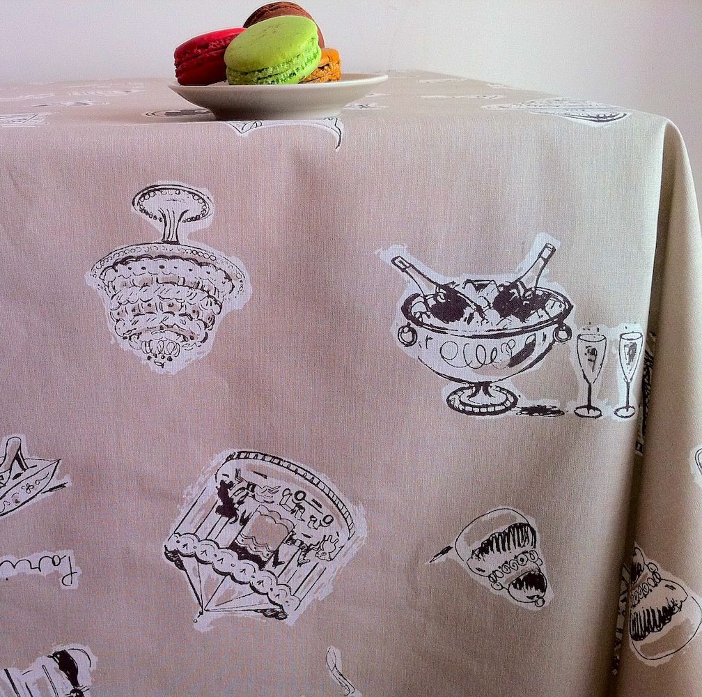 Nappe enduite carrée 120 x 120 cm taupe Nappe enduite carrée 120 x 120 cm taupe