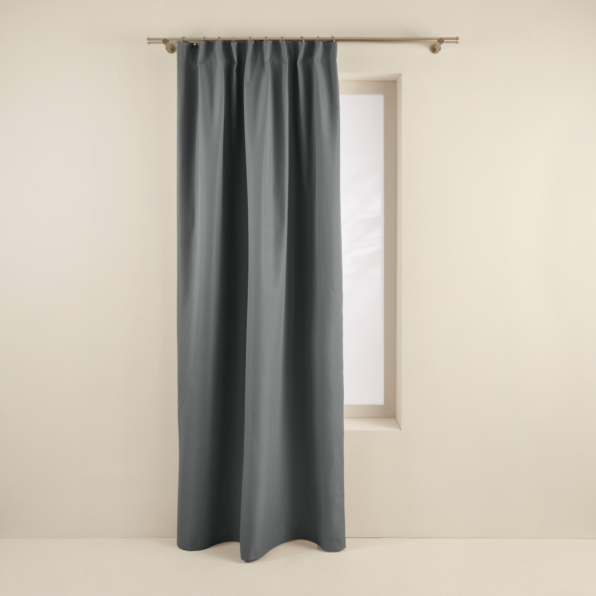 Occultant à galon fronceur OCCULTANT 145x280 cm Gris foncé (photo) Occultant à galon fronceur OCCULTANT 145x280 cm Gris foncé