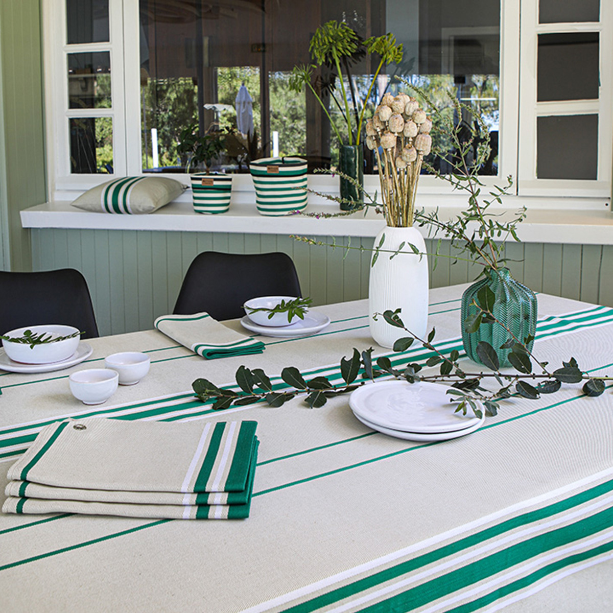 Nappe 10 couverts en coton vert 300x170cm Nappe 10 couverts en coton vert 300x170cm