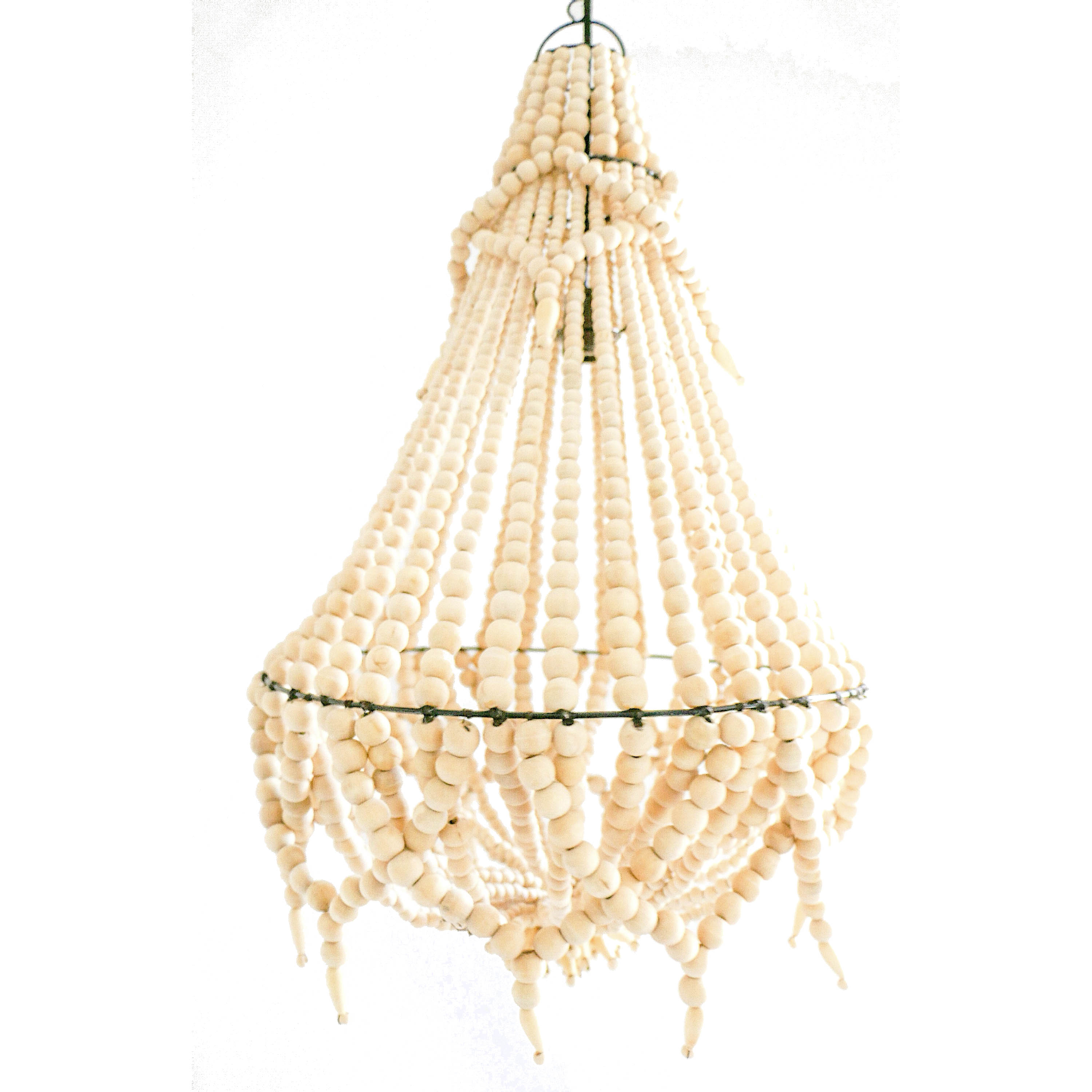 Lustre en perles de bois Naturel avec Pampilles (photo) Lustre en perles de bois Naturel avec Pampilles