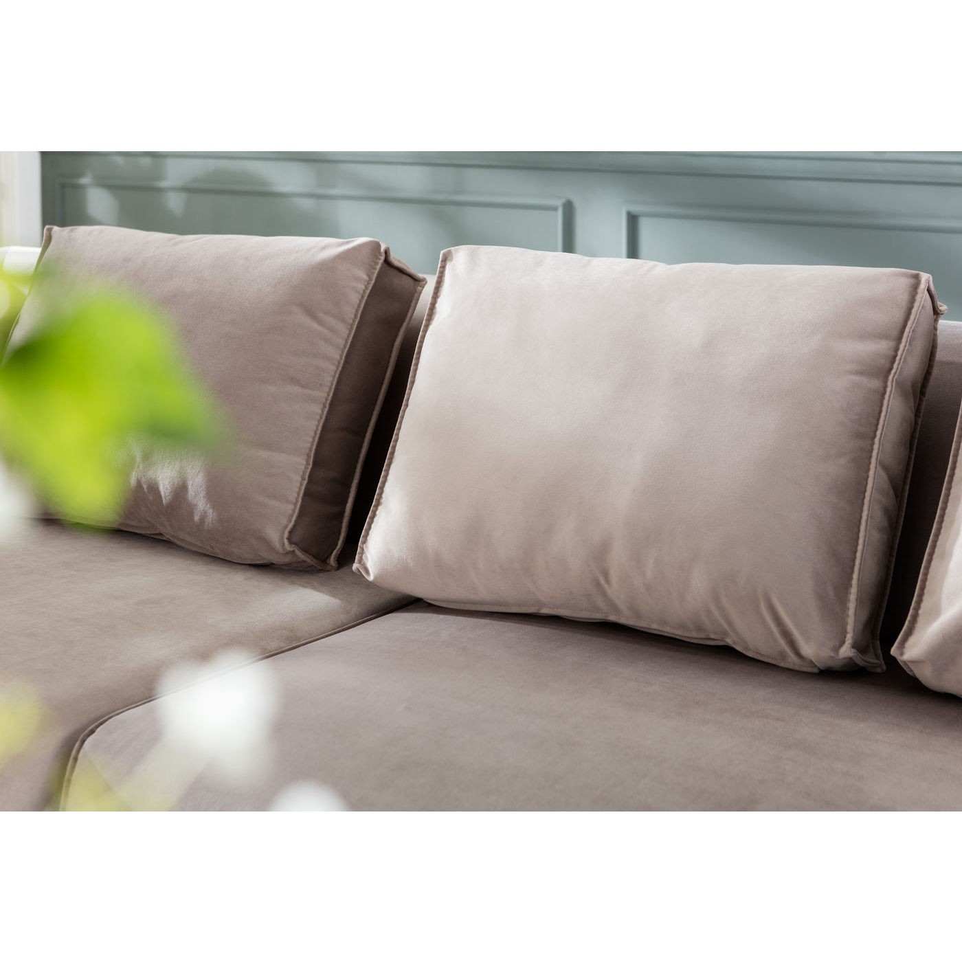 Canapé d'angle droite 4 places en velours taupe - Vue supplémentaire 2