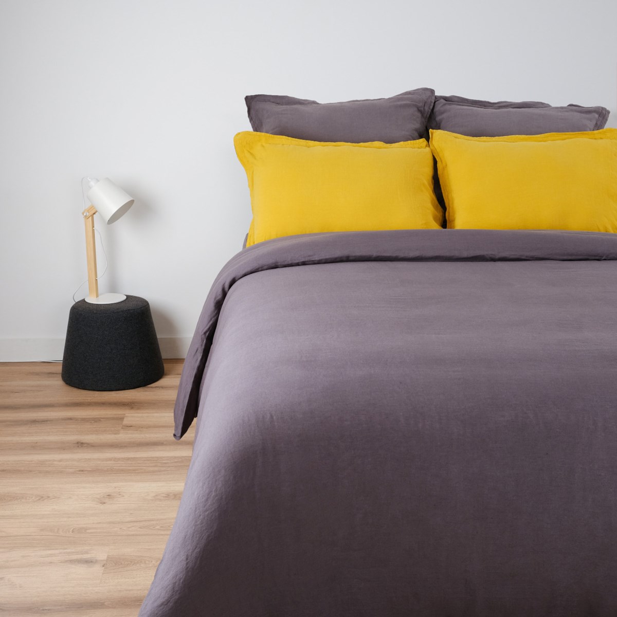 Housse de couette naturelle en lin gris foncé 240x220 cm Housse de couette naturelle en lin gris foncé 240x220 cm