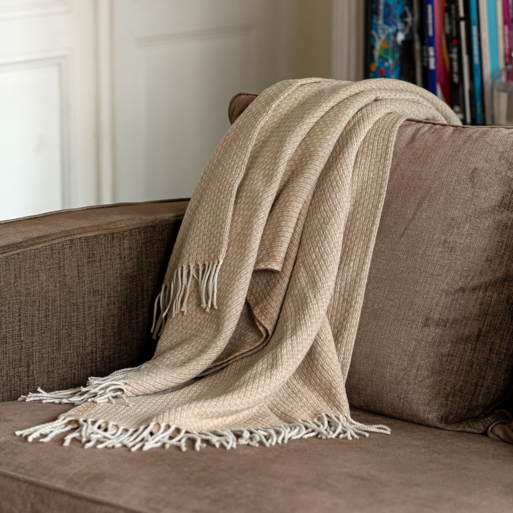 Plaid en mélange de matière laine moka 170x130 (photo) Plaid en mélange de matière laine moka 170x130