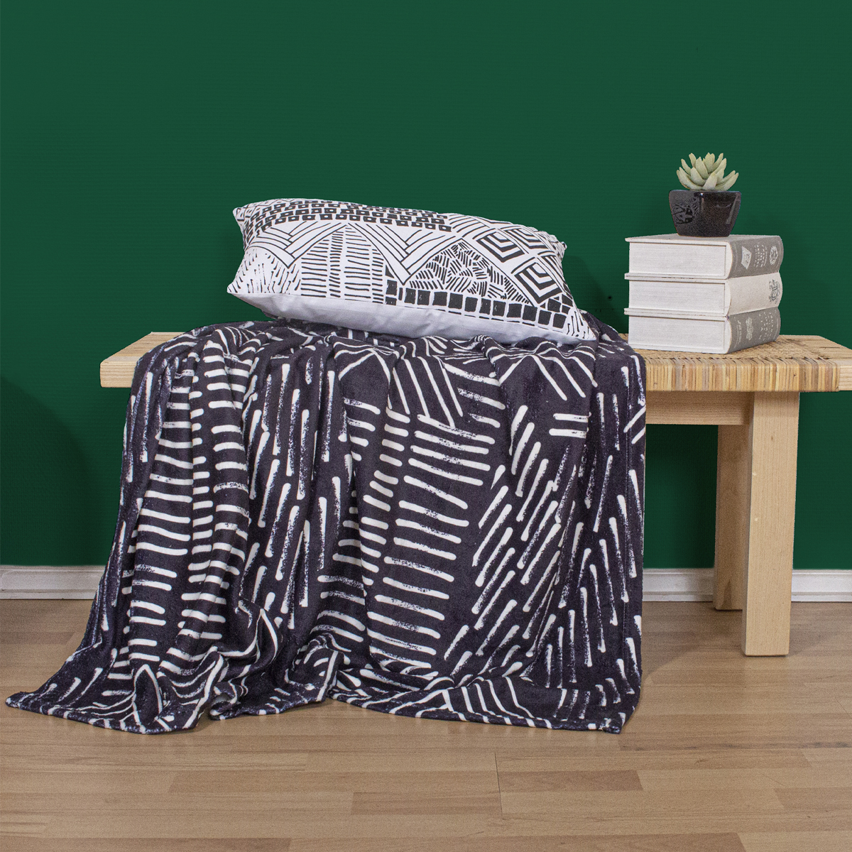 Plaid imprimé néo ethnic polyester noir 150x125 (photo) Plaid imprimé néo ethnic polyester noir 150x125