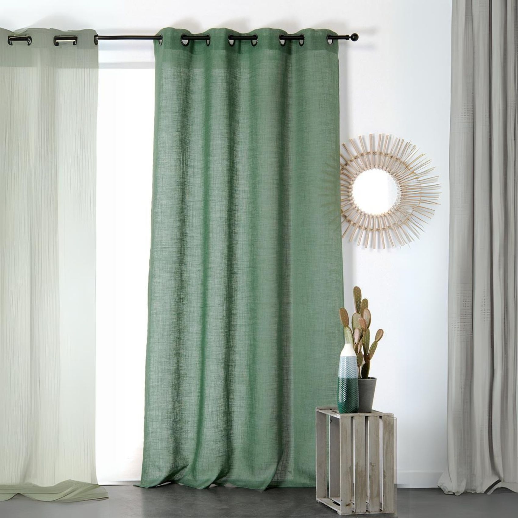 Rideau tamisant et naturel en 100% lin vert 260 x 145 Rideau tamisant et naturel en 100% lin vert 260 x 145