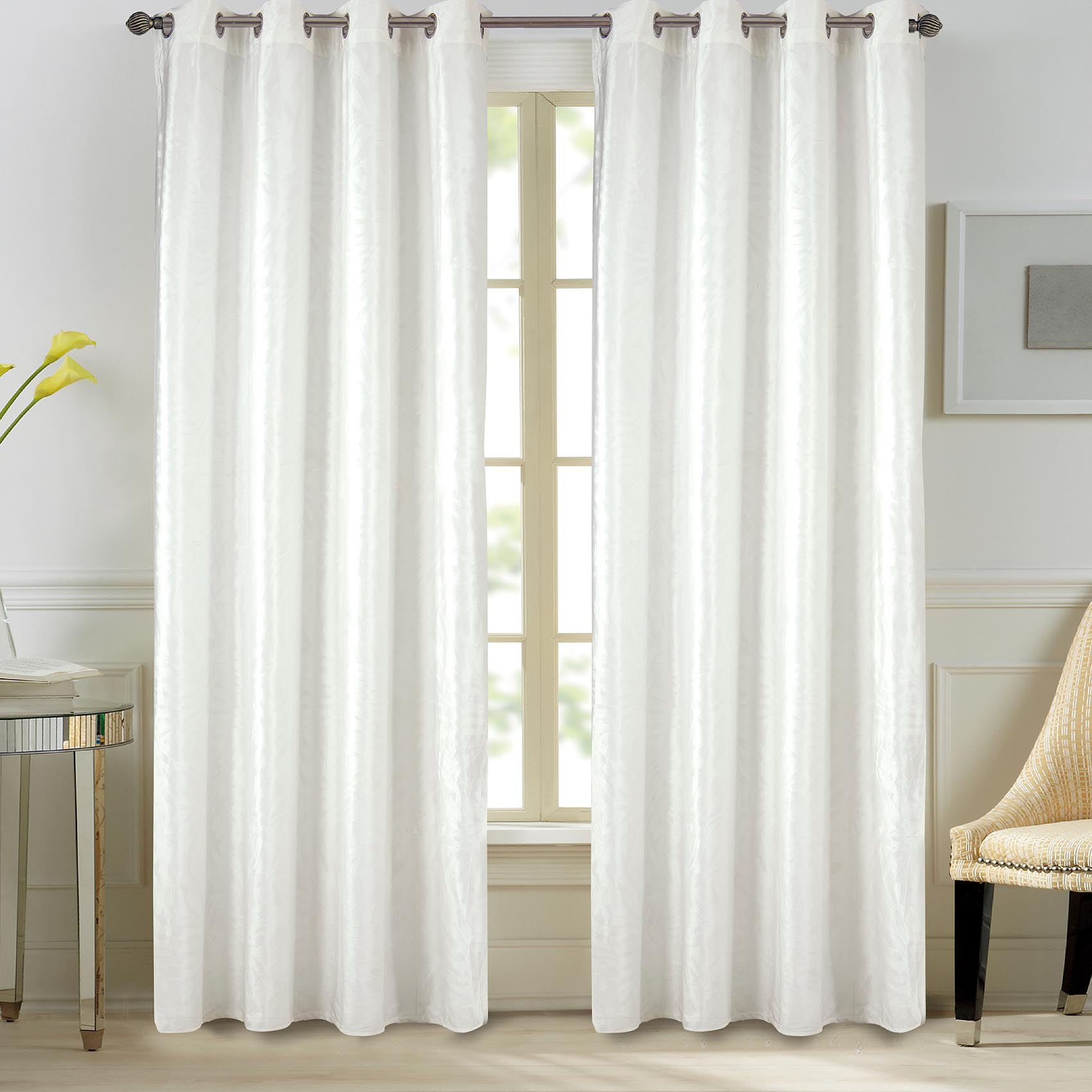 Paire de rideaux en velours et motifs frappés velours blanc 260x140 (photo) Paire de rideaux en velours et motifs frappés velours blanc 260x140
