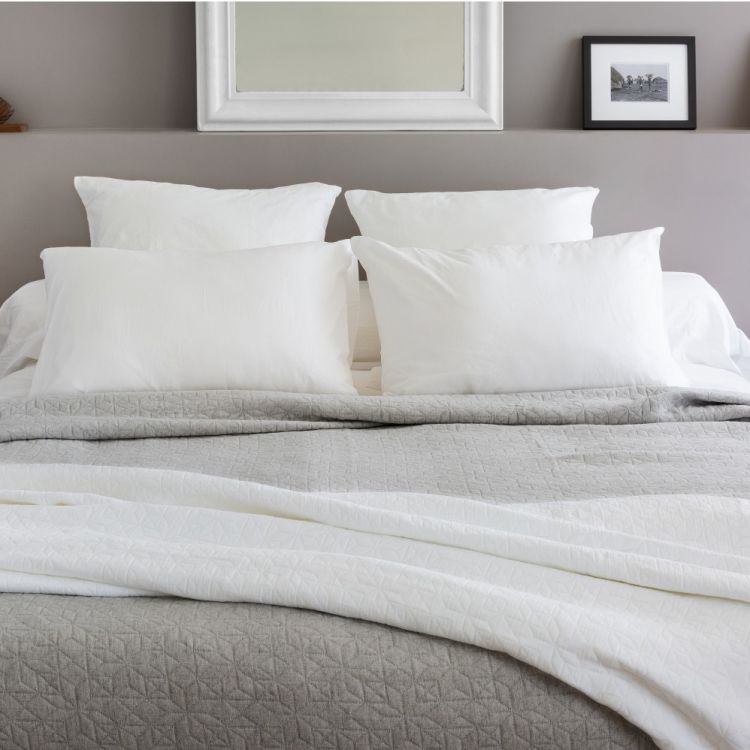 Dessus de lit en coton marron 180x250
