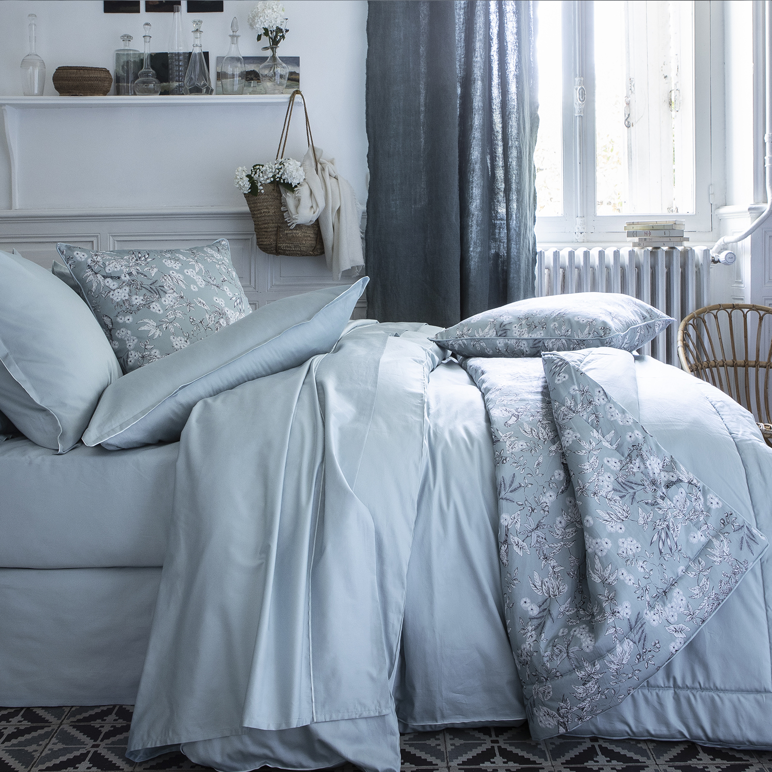 Housse de couette en satin de coton bleu baltique 240x220 (photo) Housse de couette en satin de coton bleu baltique 240x220