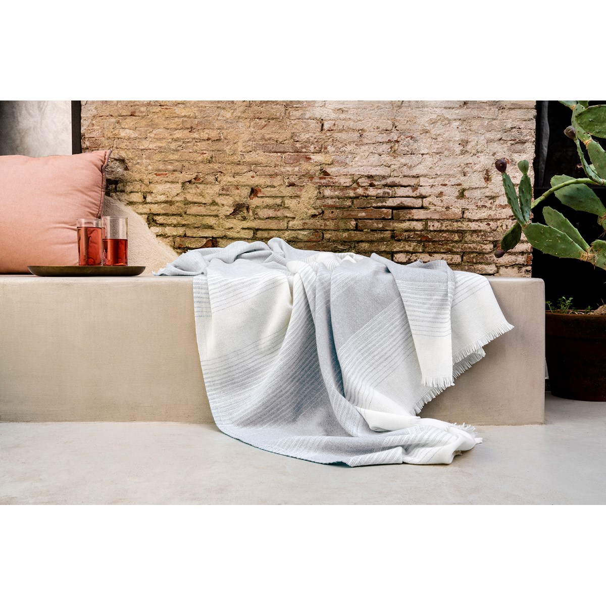 Plaid Fin Doux en Laine Beige clair 150x200 cm Plaid Fin Doux en Laine Beige clair 150x200 cm