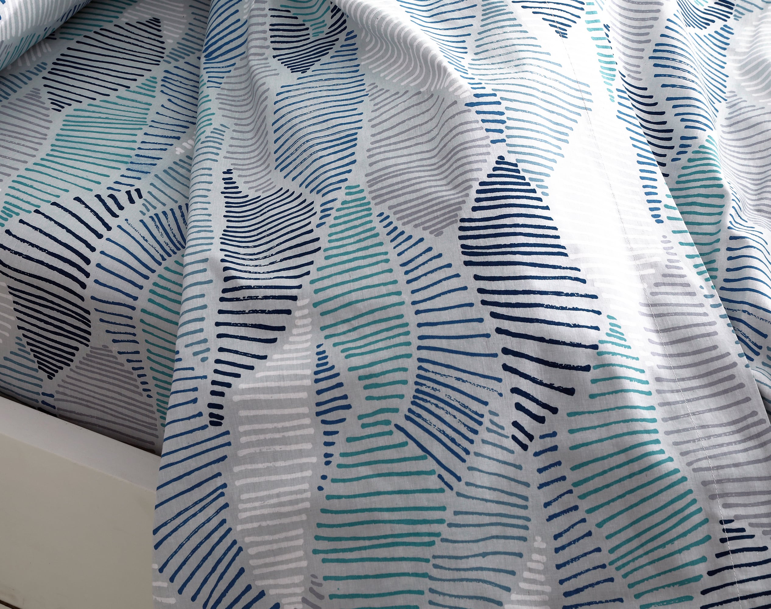 Drap 180x290 en coton bleu Drap 180x290 en coton bleu