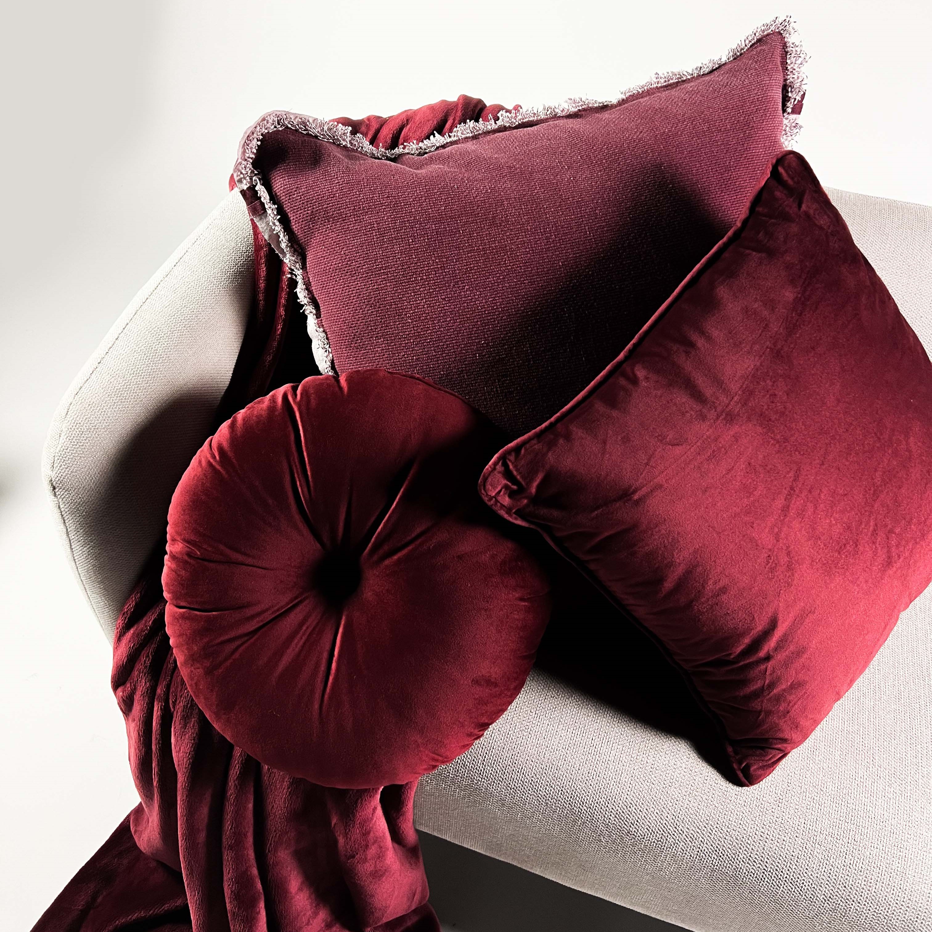 Plaid en polyester Rouge 150x200 (photo) Plaid en polyester Rouge 150x200