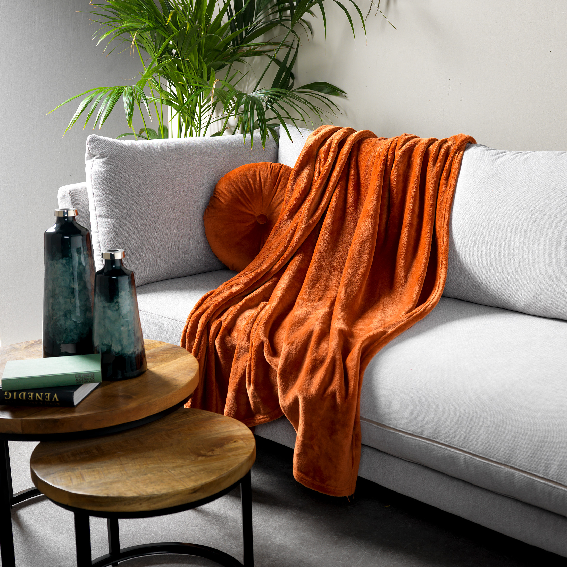 Plaid en polyester Terracotta 150x200 (photo) Plaid en polyester Terracotta 150x200